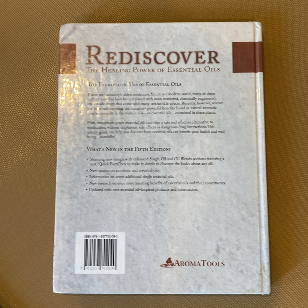 doTERRA Modern Essentials Book - Picture 2 of 2